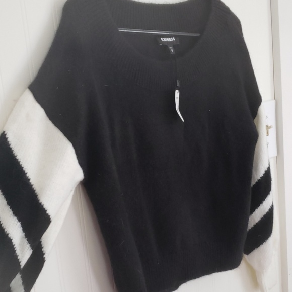 Express sweater - Picture 3 of 3